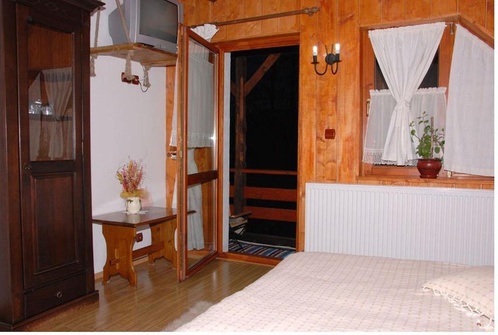 Pensiunea Doina Vadu Izei Extérieur photo